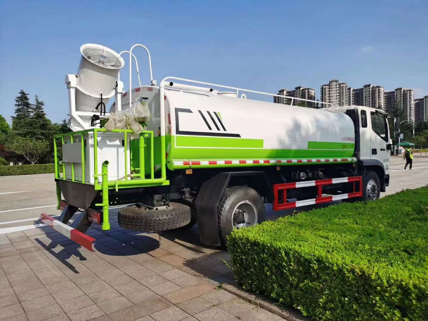 福田福瑞沃12噸灑水車