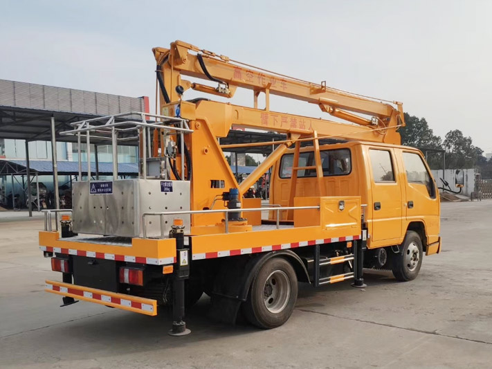 國六江鈴雙排12米高空作業車