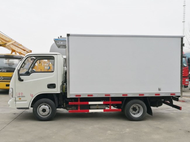 (廂長3.2米)躍進小福星冷藏車